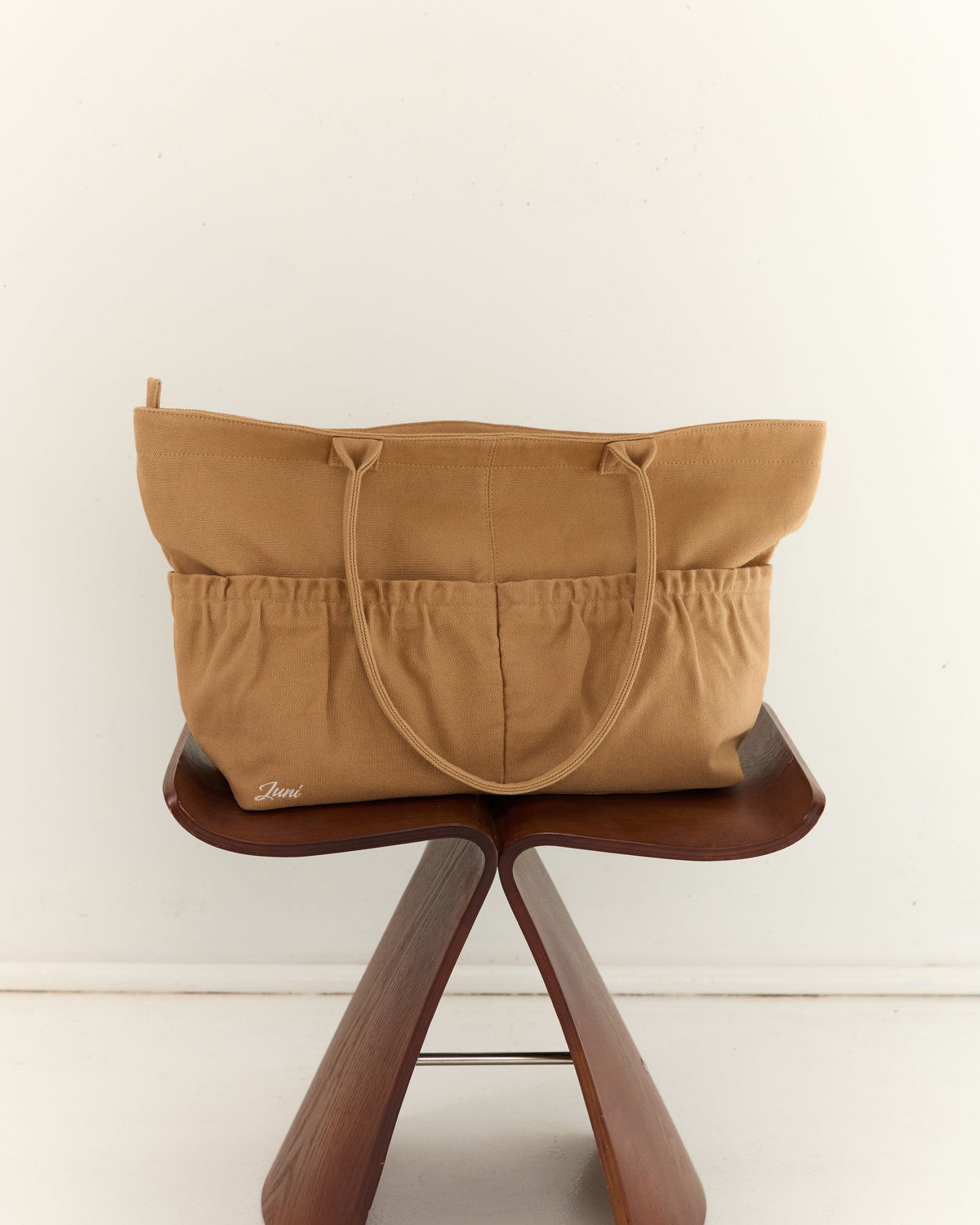 The Daily Tote | Tan