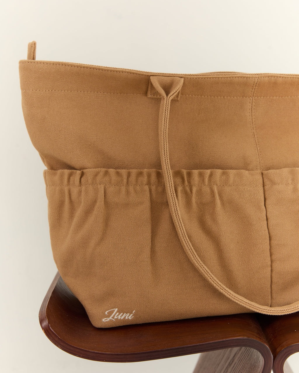 The Daily Tote | Tan