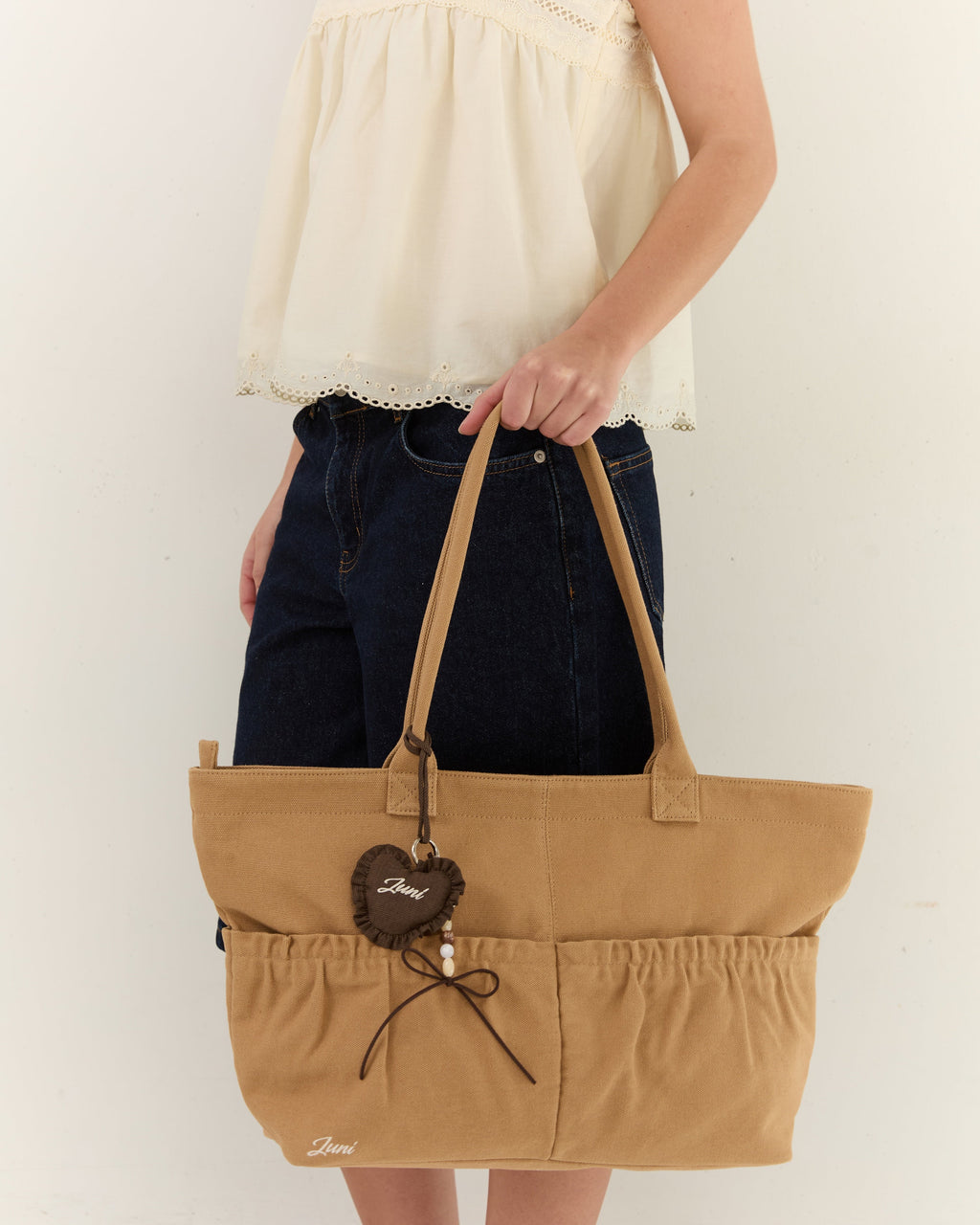 The Daily Tote | Tan